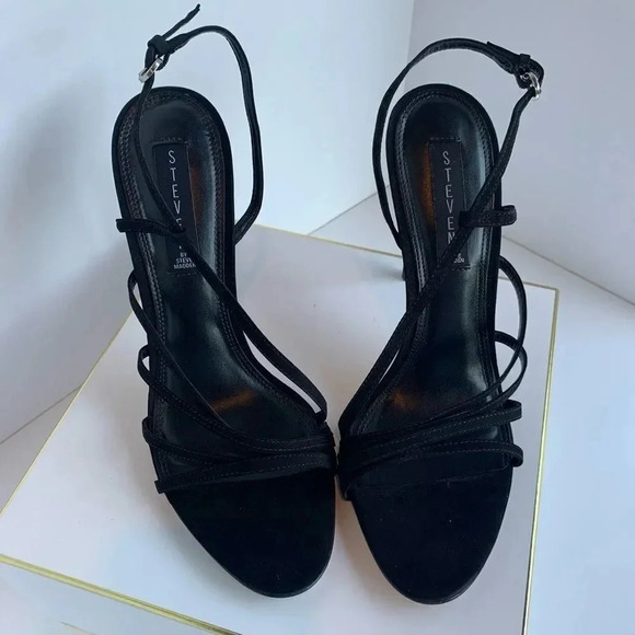 Steve Madden Black Strappy Sandals - Picture 3 of 8